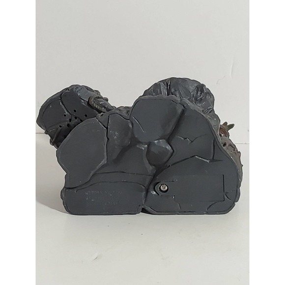 The Lord Of The Rings NLP Gollum Smeagol with rock and Sauron Figures 2003 - Picture 12 of 12